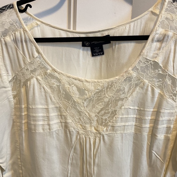 American Eagle. Size XS top - Picture 3 of 4